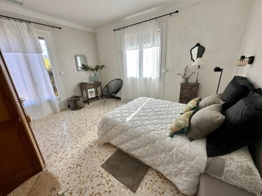 Appartement St Laurent แซงต์-โลรองต์-เดอ-ลา-ซาลองก์ ภายนอก รูปภาพ